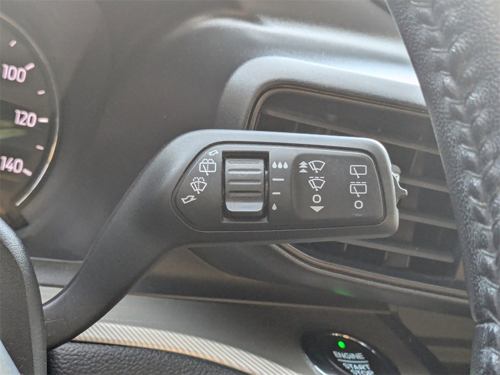 Used 2020 Ford Explorer XLT image 33