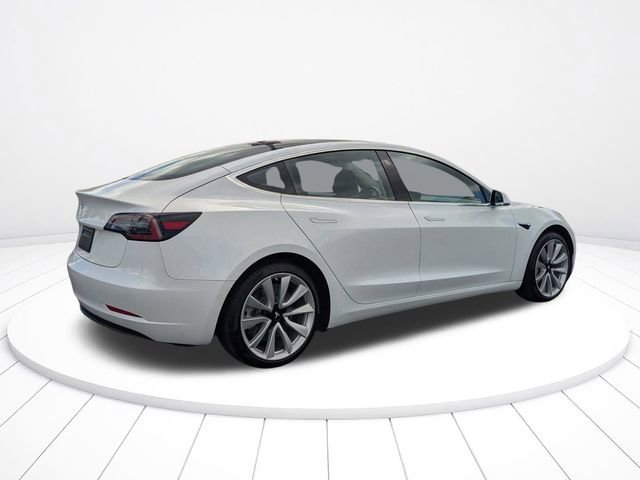 Used 2018 Tesla Model 3 Long Range image 9