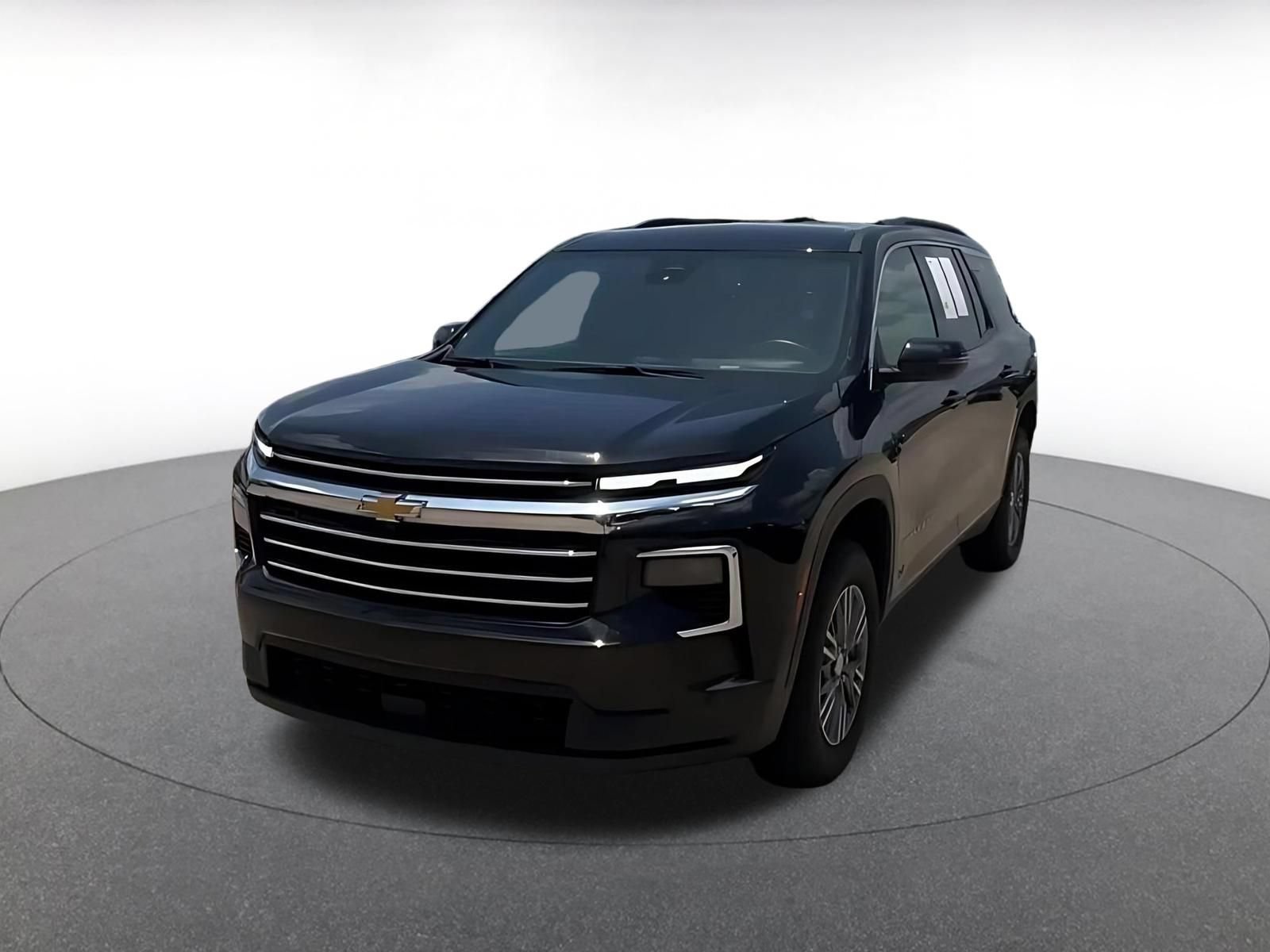 Used 2025 Chevrolet Traverse LT FWD image 7