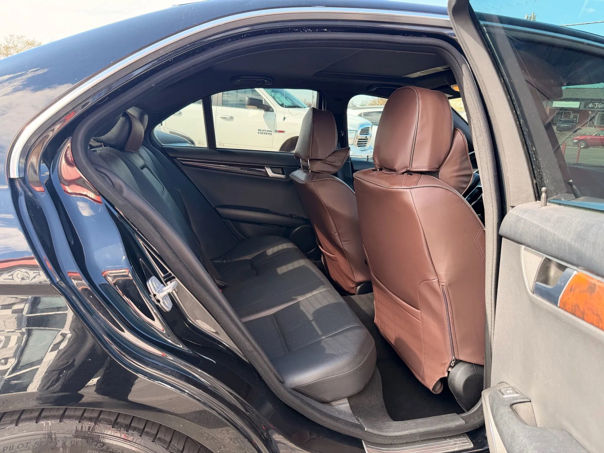 Used 2012 Mercedes-Benz C 250 Sedan image 18