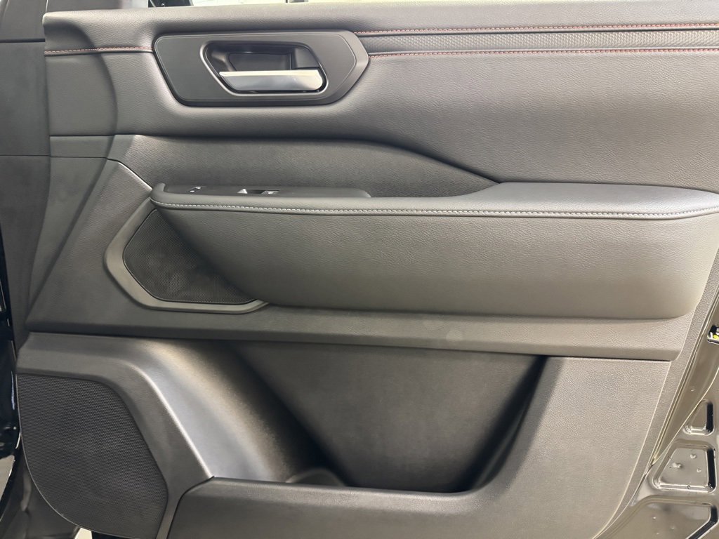 New 2026 Nissan Armada PRO-4X image 32