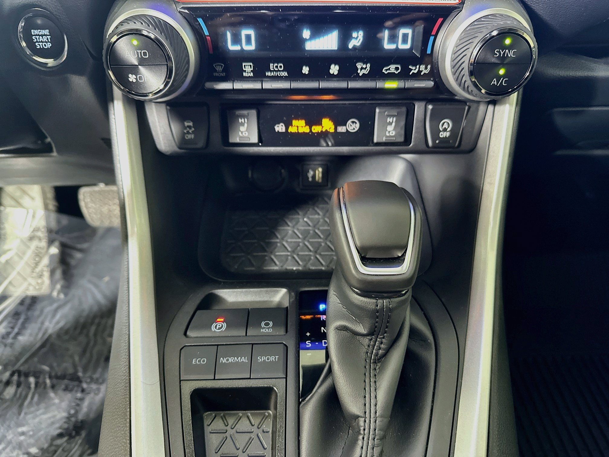 Certified 2025 Toyota RAV4 XLE Premium w/ Weather Package FWD image 23