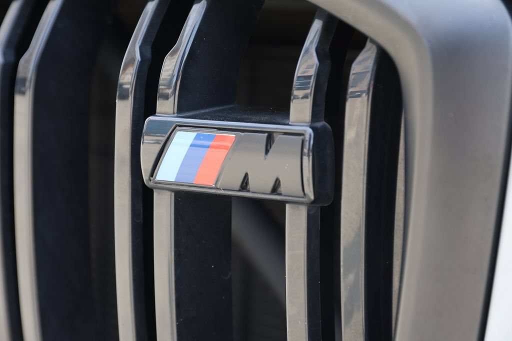 Used 2025 BMW X5 M60i AWD/4WD image 9