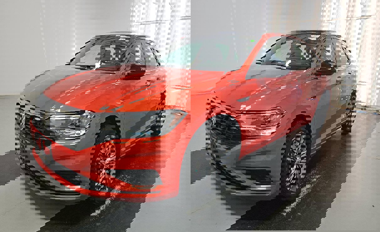 Used 2019 Volkswagen Jetta R-Line image 1