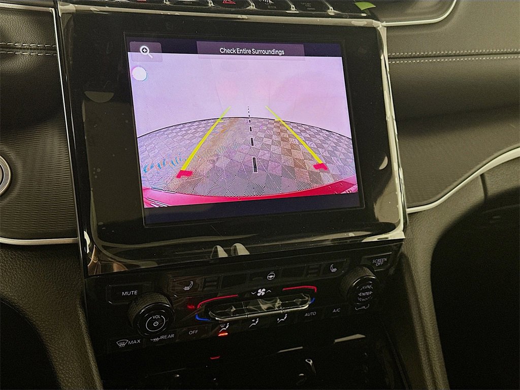 New 2025 Jeep Grand Cherokee Laredo X image 14