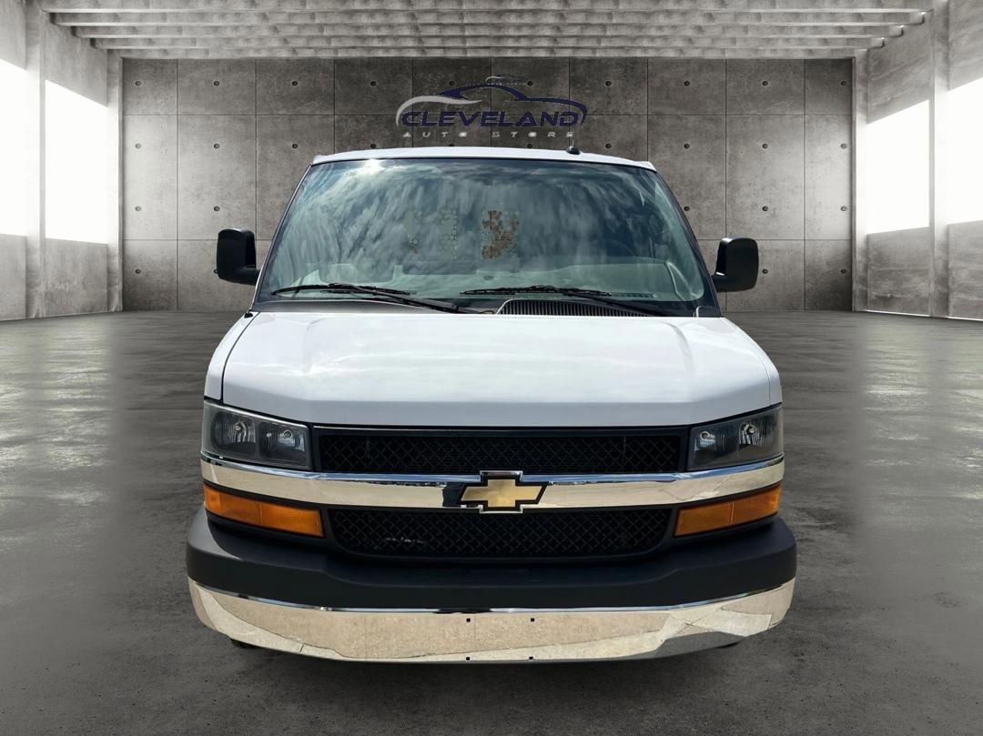Used 2022 Chevrolet Express 2500 w/ Driver Convenience Package RWD image 7