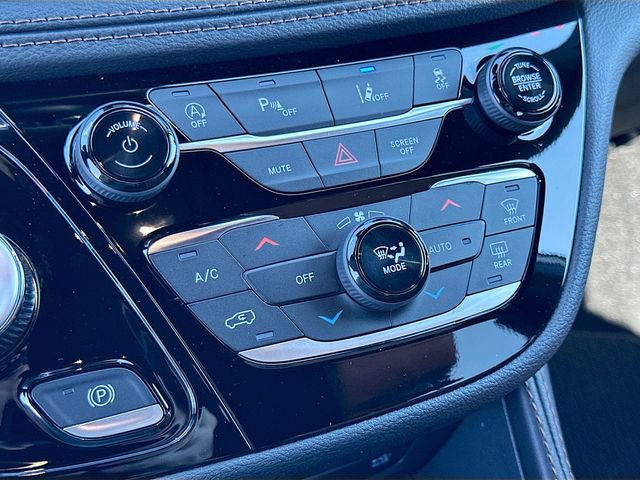 New 2026 Chrysler Pacifica Pinnacle w/ Trailer Tow Group image 11