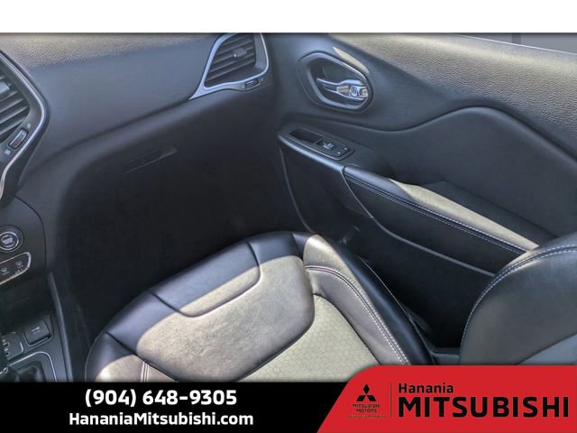 Used 2019 Jeep Cherokee Latitude Plus image 16