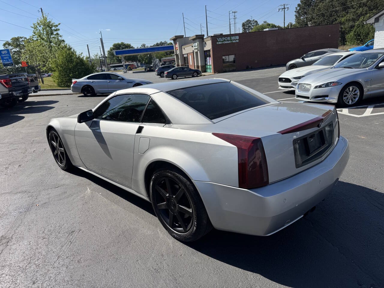 Used 2007 Cadillac XLR RWD image 7