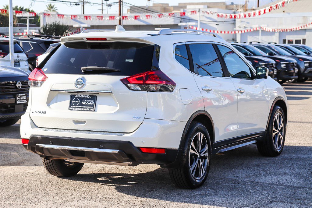 Used 2019 Nissan Rogue SV w/ Premium Package FWD image 7