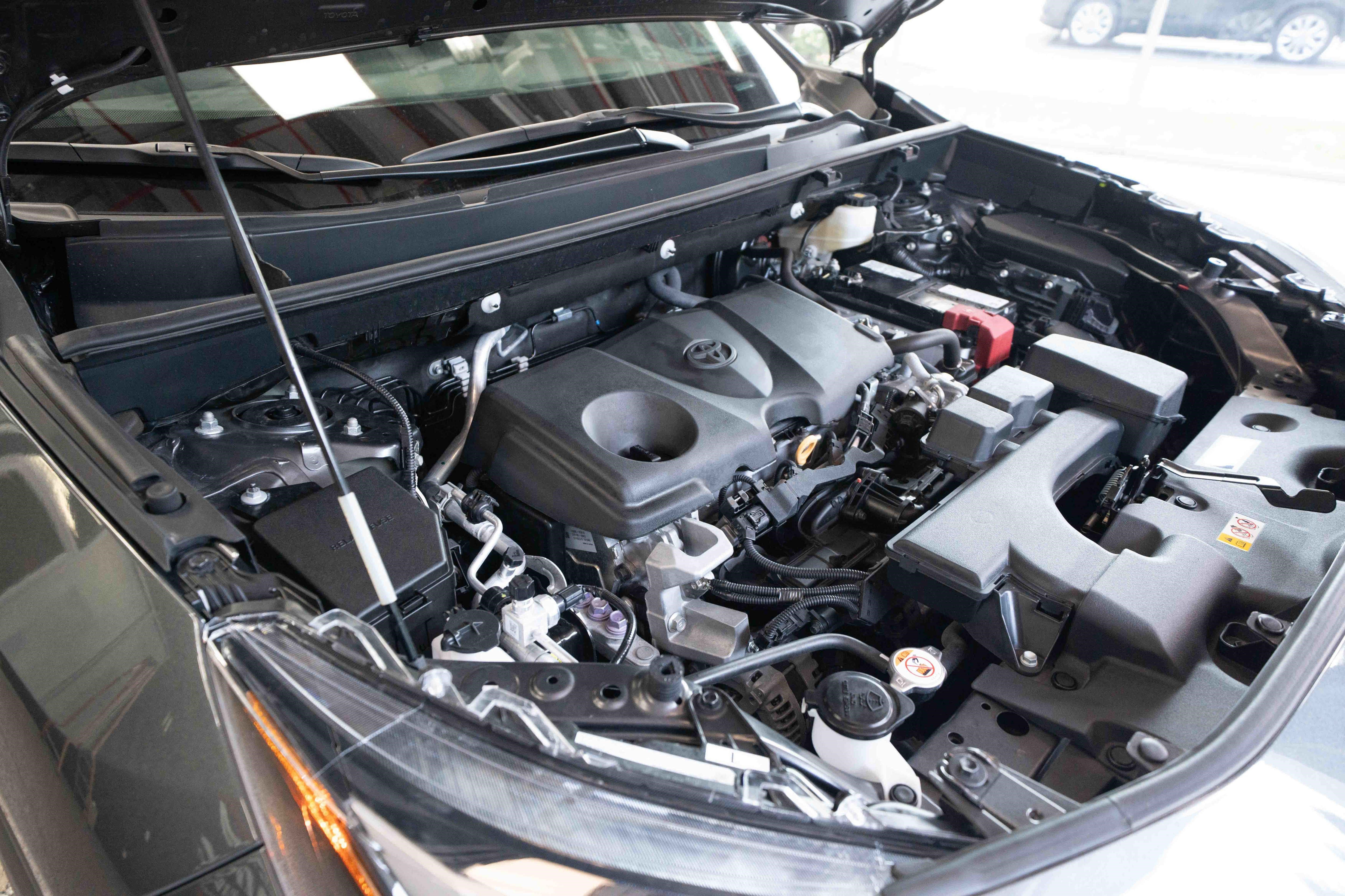 Certified 2023 Toyota RAV4 XLE Premium AWD/4WD image 34