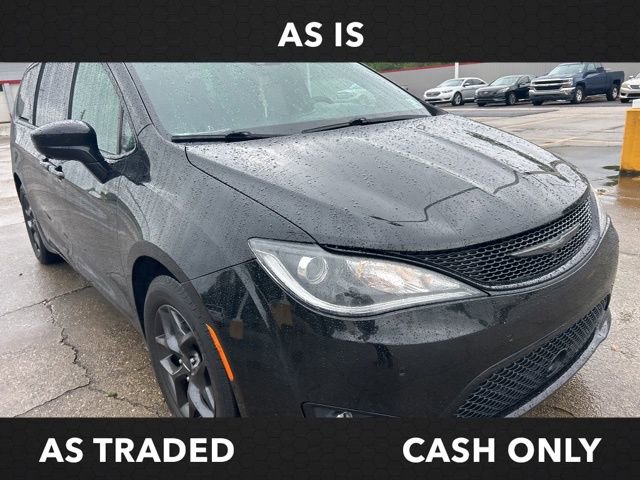 Used 2018 Chrysler Pacifica Touring-L Plus w/ Advanced Safetytec Group image 3