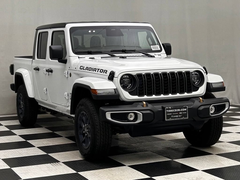 New 2026 Jeep Gladiator Sport AWD/4WD image 2