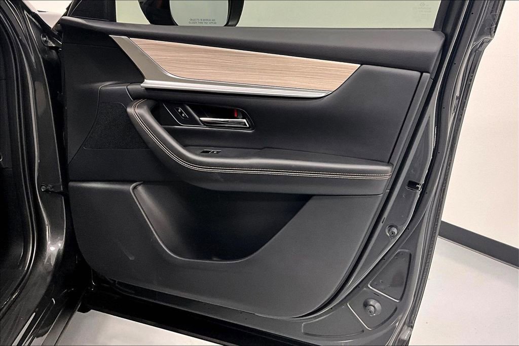 New 2024 MAZDA CX-90 3.3 Turbo w/ Preferred Package image 18
