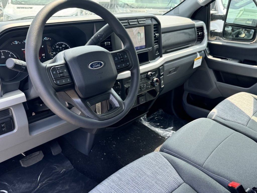 New 2024 Ford F550 4x4 Regular Cab Super Duty w/ XLT Value Package image 25
