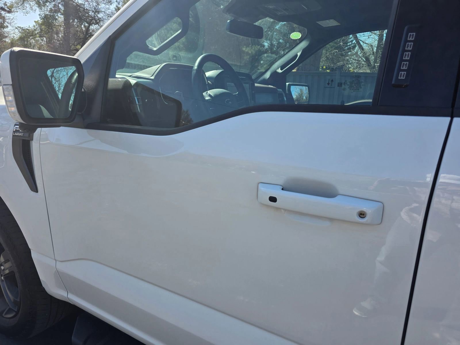 Used 2023 Ford F150 Lariat w/ Equipment Group 502A High image 5