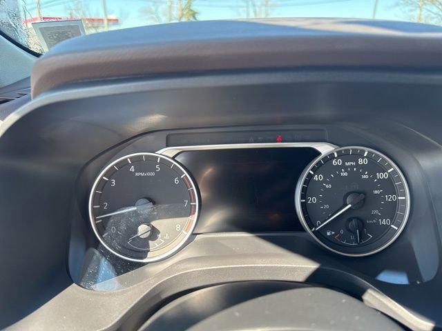 Used 2023 Nissan Rogue S image 14