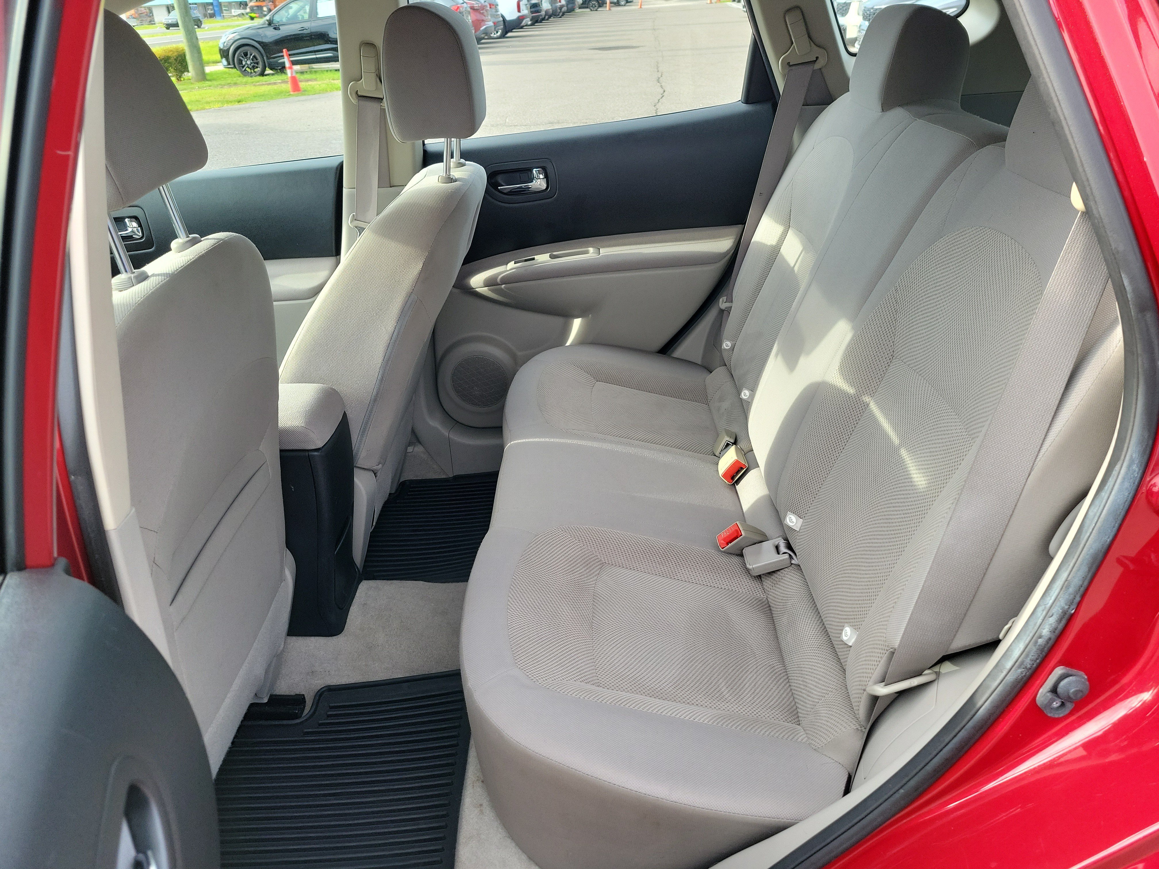 Used 2015 Nissan Rogue S w/ Convenience Package FWD image 15