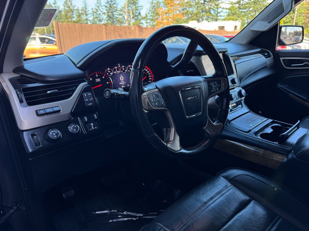 Used 2016 GMC Yukon Denali w/ Open Road Package AWD/4WD image 9