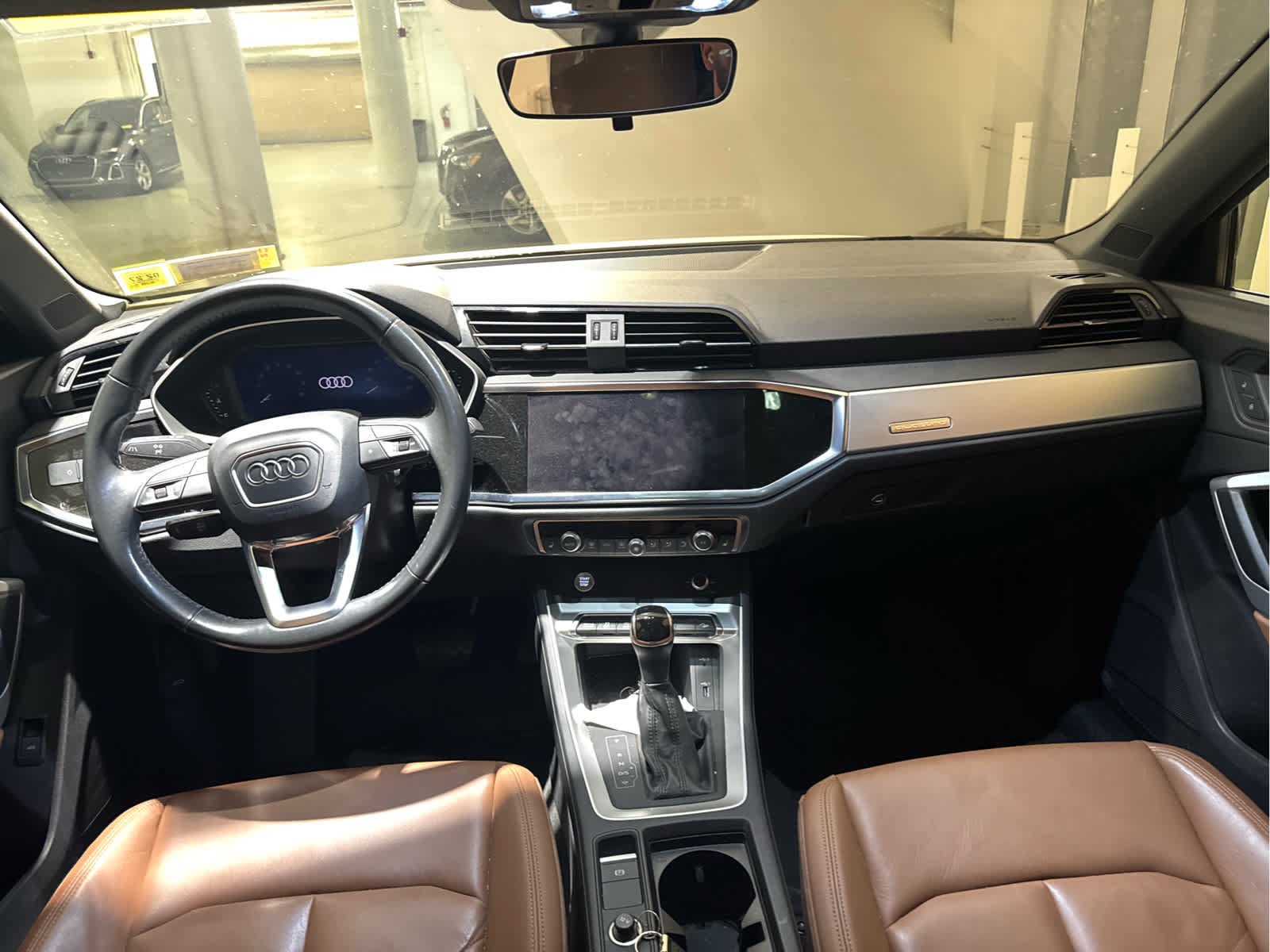Used 2020 Audi Q3 2.0T Premium w/ Convenience Package AWD/4WD image 11