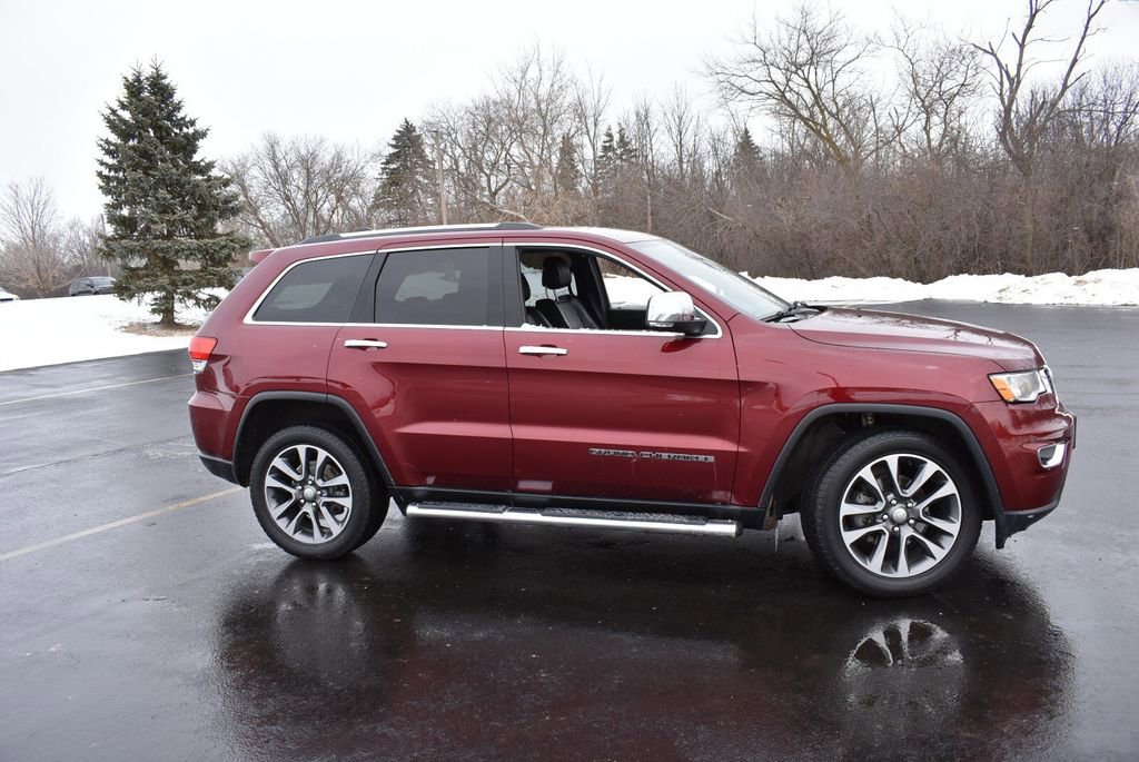 Used 2018 Jeep Grand Cherokee Limited w/ Mopar Chrome Edition Group image 4