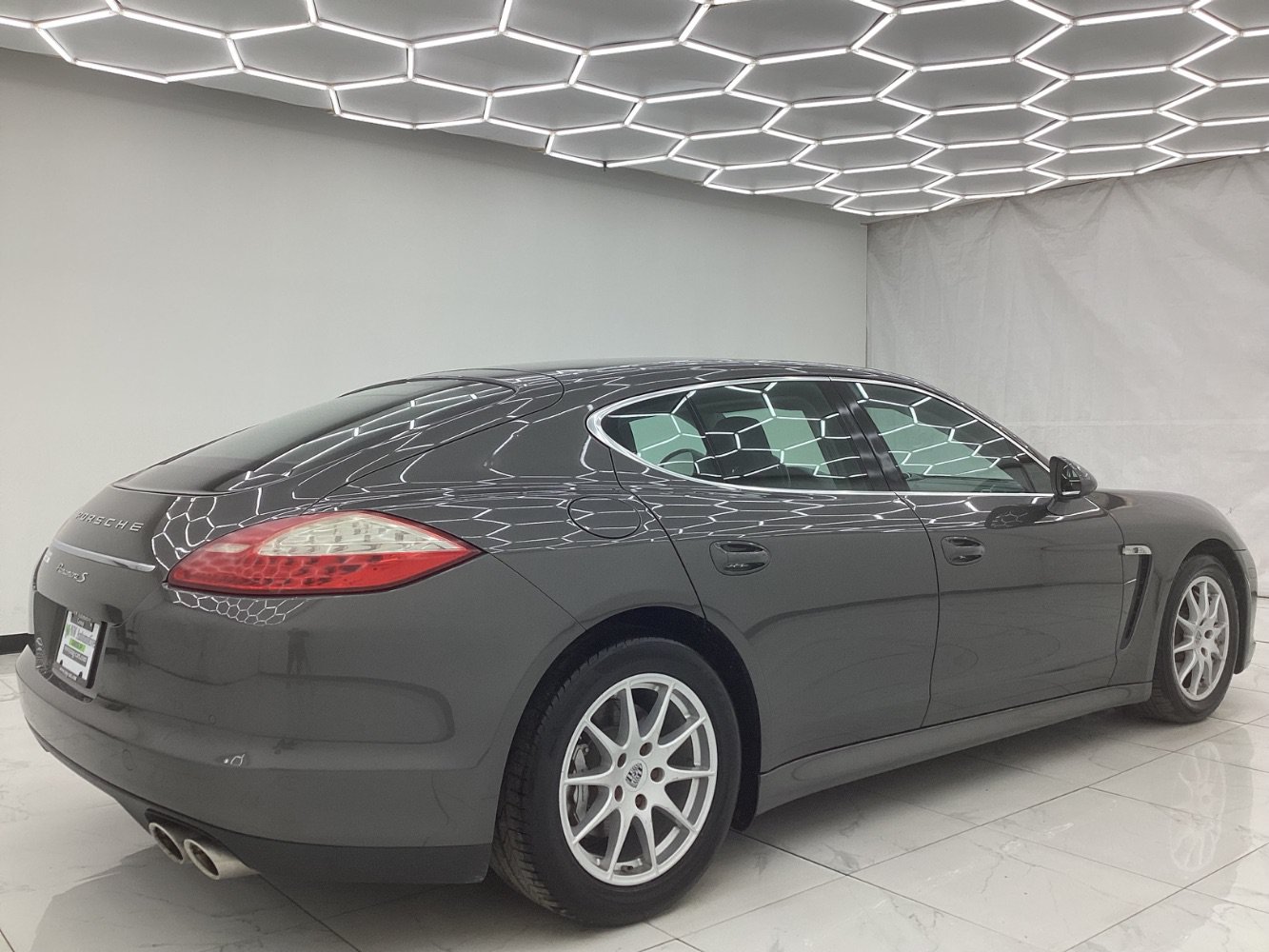 Used 2013 Porsche Panamera S RWD image 11