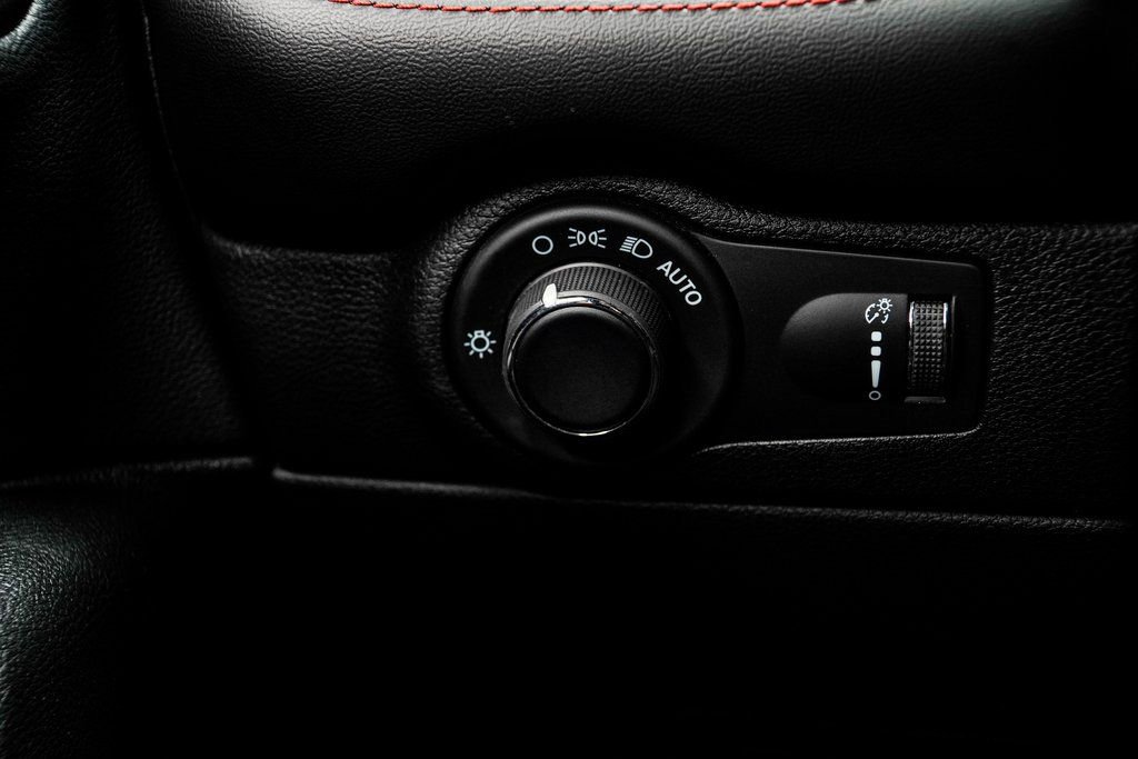 Used 2024 Dodge Durango GT image 32