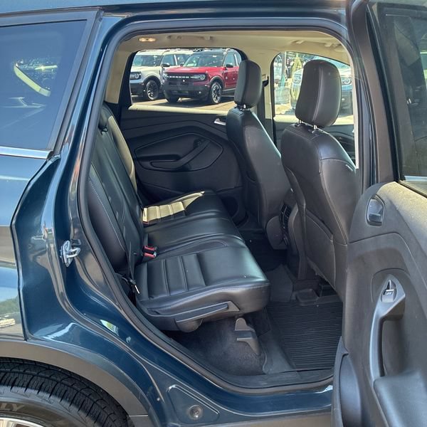 Used 2019 Ford Escape SEL AWD/4WD image 35