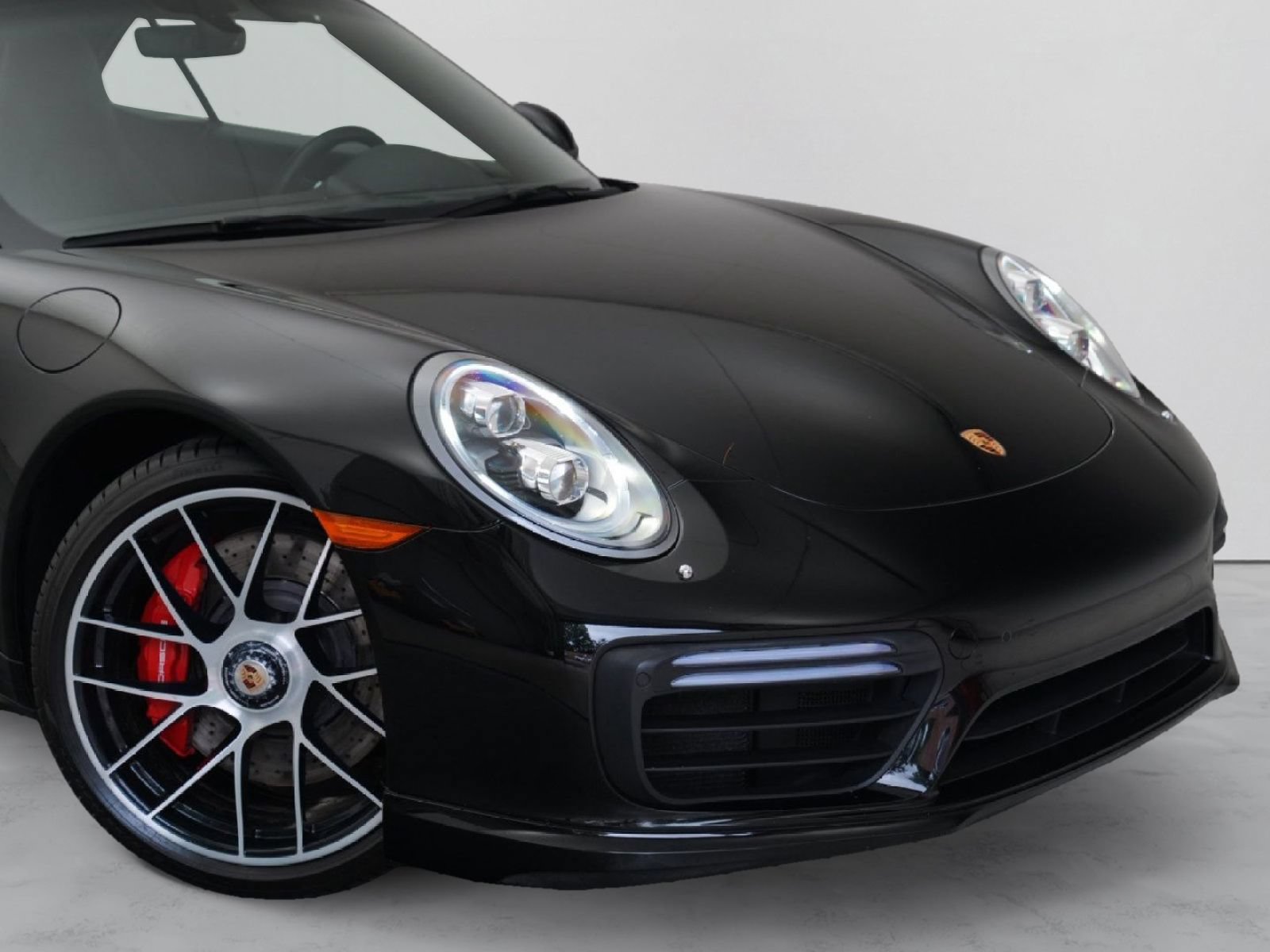Used 2018 Porsche 911 Turbo AWD/4WD image 2
