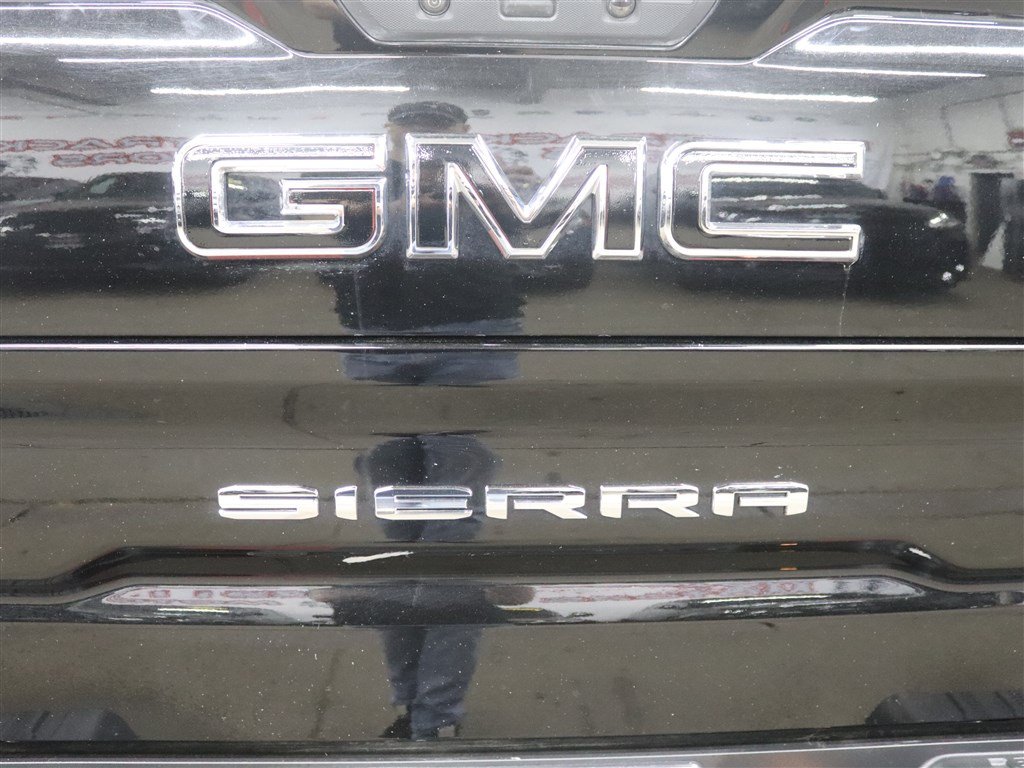Used 2021 GMC Sierra 1500 AT4 w/ AT4 Value Package AWD/4WD image 9