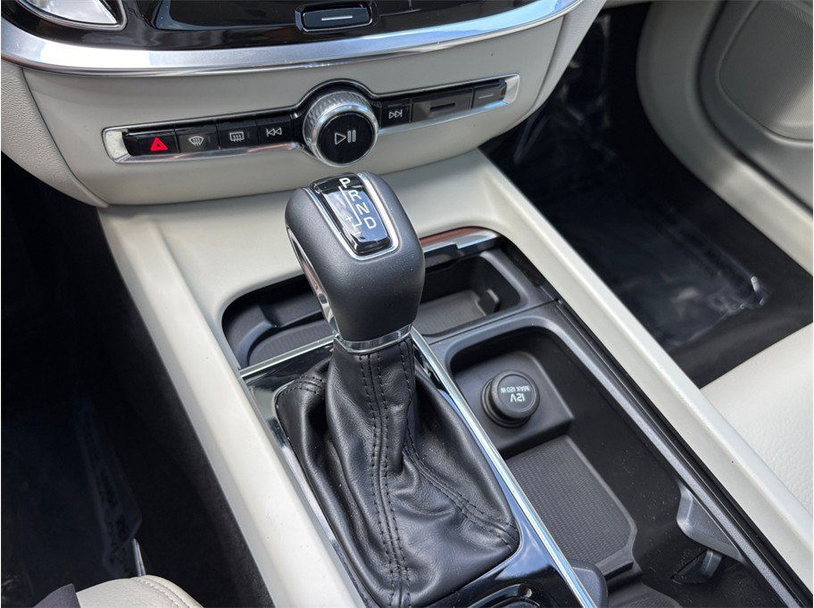 Used 2020 Volvo S60 T5 Momentum FWD image 37