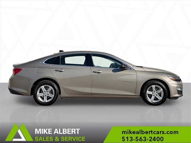 Used 2023 Chevrolet Malibu LS image 3