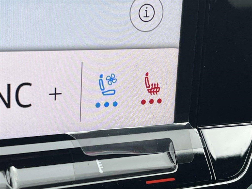 New 2026 Volkswagen Atlas Cross Sport SE FWD image 23