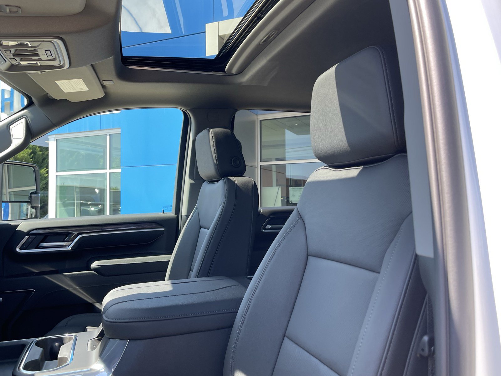 New 2026 Chevrolet Silverado 3500 LTZ w/ LTZ Premium Package AWD/4WD image 20
