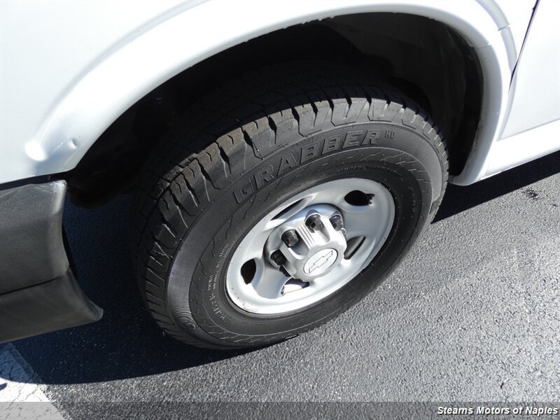 Used 2015 Chevrolet Express 2500 RWD image 19