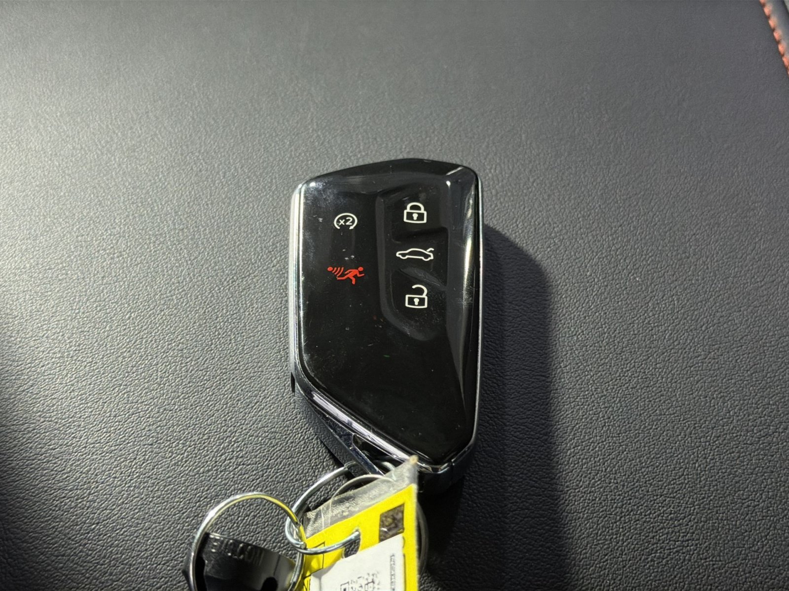 Used 2024 Volkswagen Atlas Peak Edition SEL AWD/4WD image 37