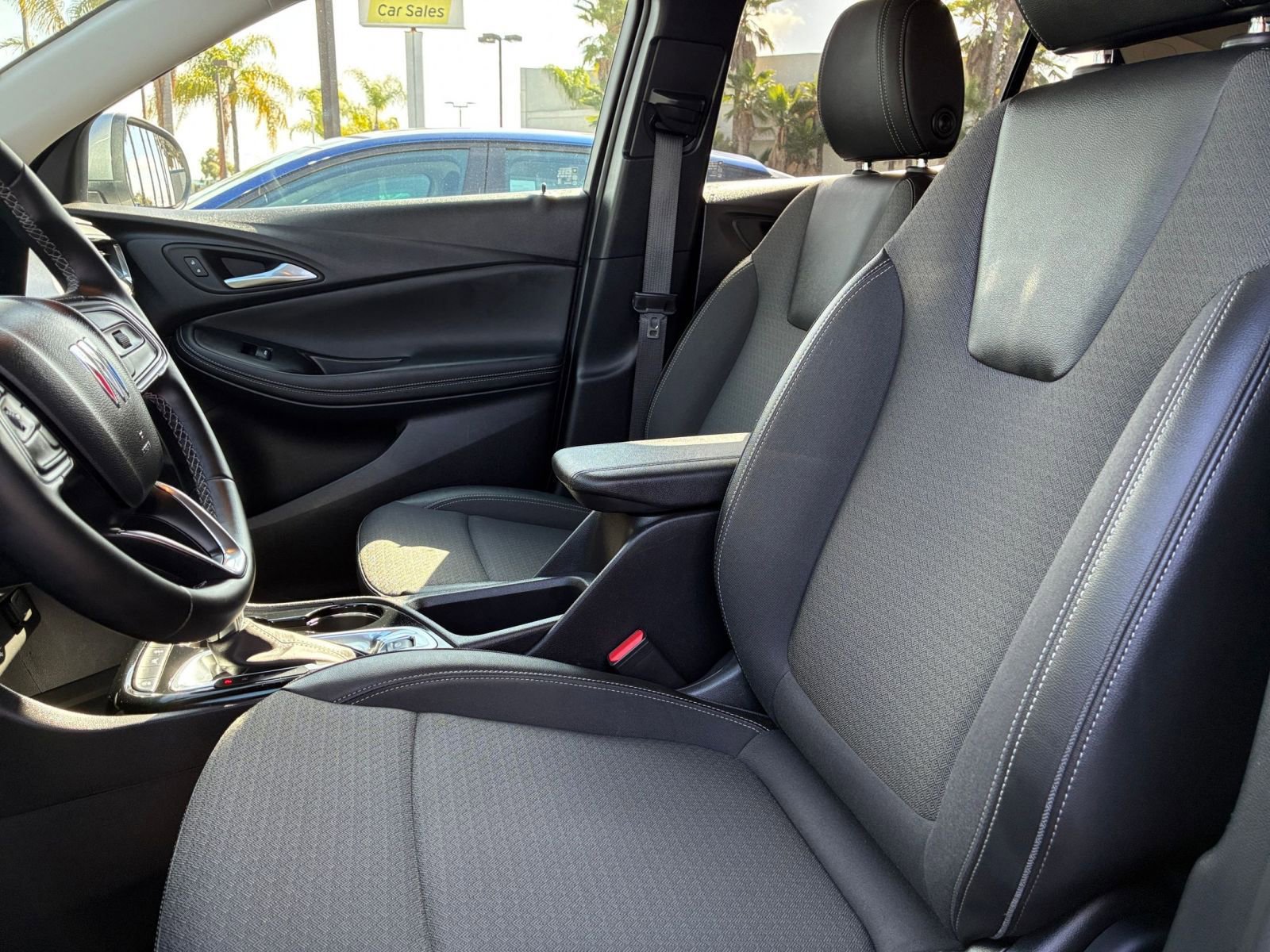 Used 2025 Buick Encore GX Preferred image 25