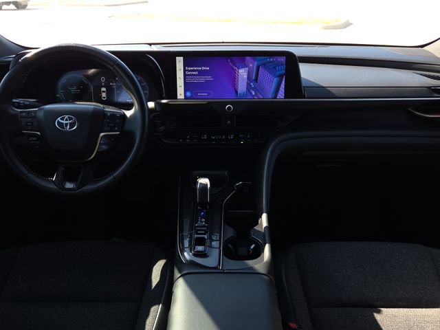 Used 2024 Toyota Crown XLE image 10