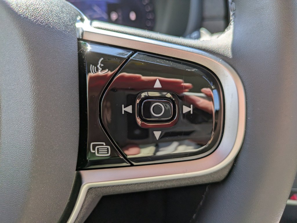 New 2026 Volvo XC90 B6 Plus w/ Protection Package Premier AWD/4WD image 25