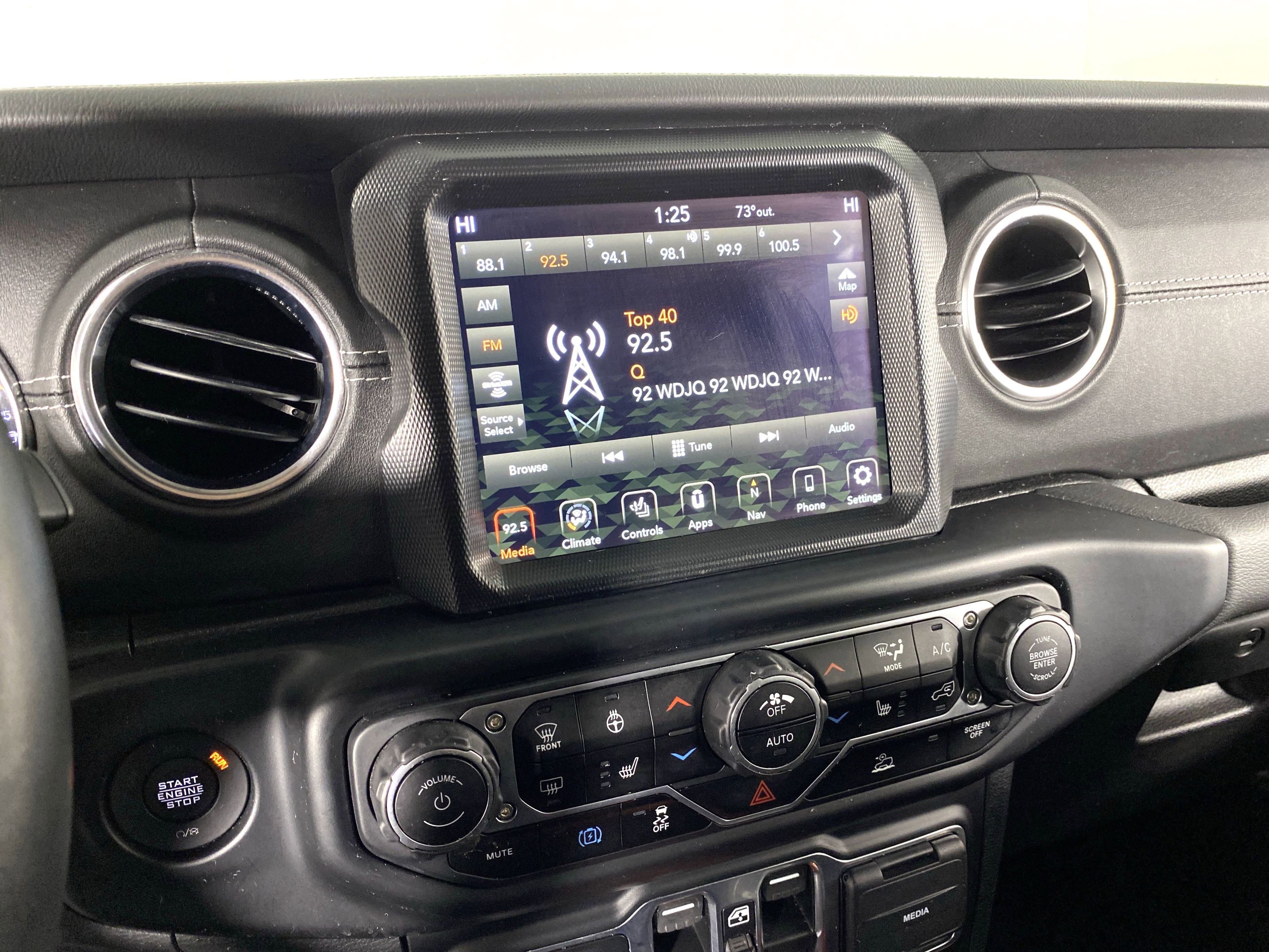 Used 2023 Jeep Wrangler Sahara w/ Cold Weather Group image 31