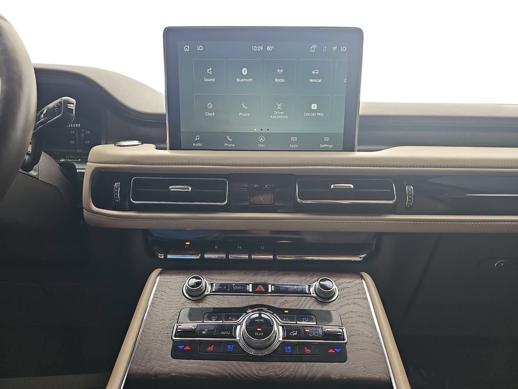 Used 2022 Lincoln Aviator Reserve w/ Equipment Group 201A RWD image 20