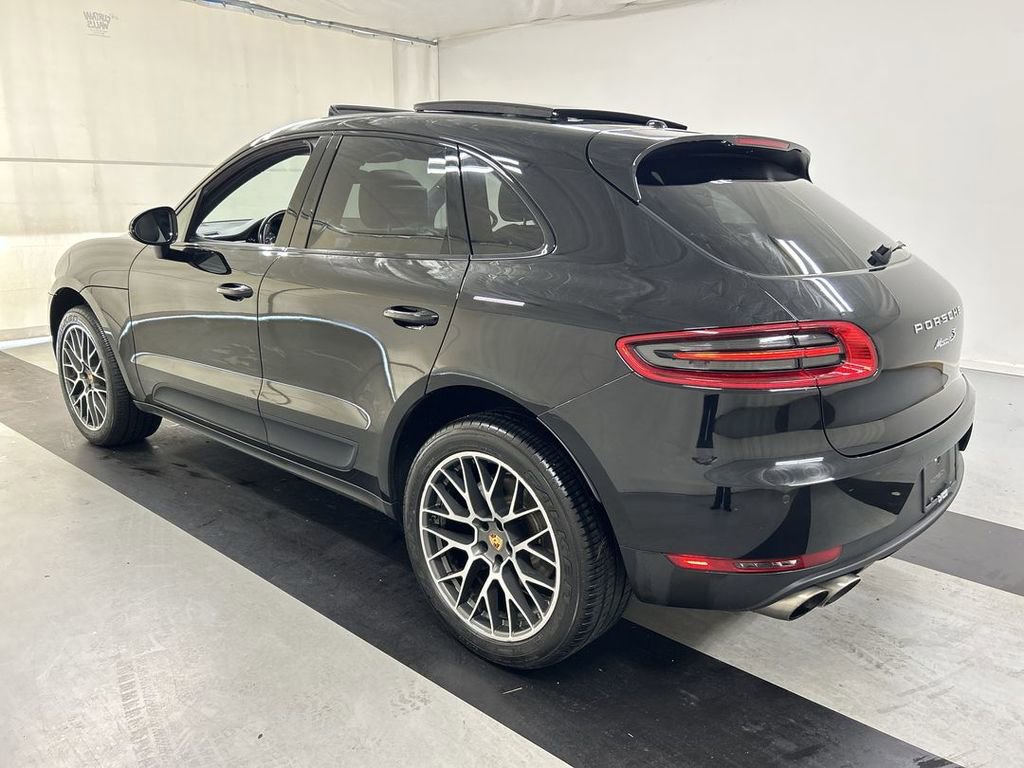 Certified 2018 Porsche Macan S AWD/4WD image 7