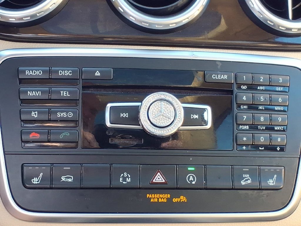 Used 2015 Mercedes-Benz GLA 250 4MATIC image 16