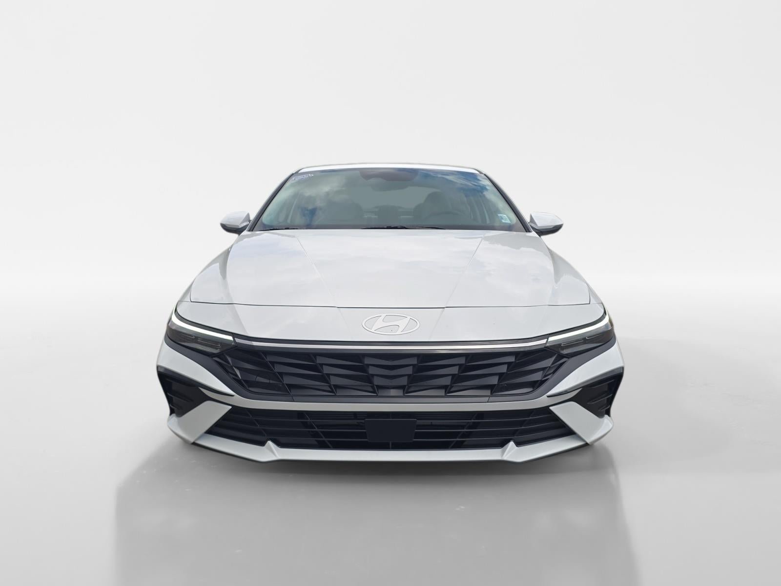 New 2026 Hyundai Elantra Limited FWD image 8