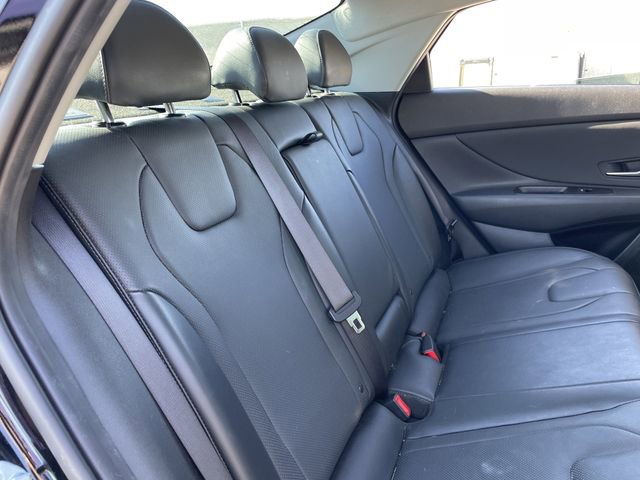 Used 2021 Hyundai Elantra Limited w/ Preferred Accessory Package FWD image 28