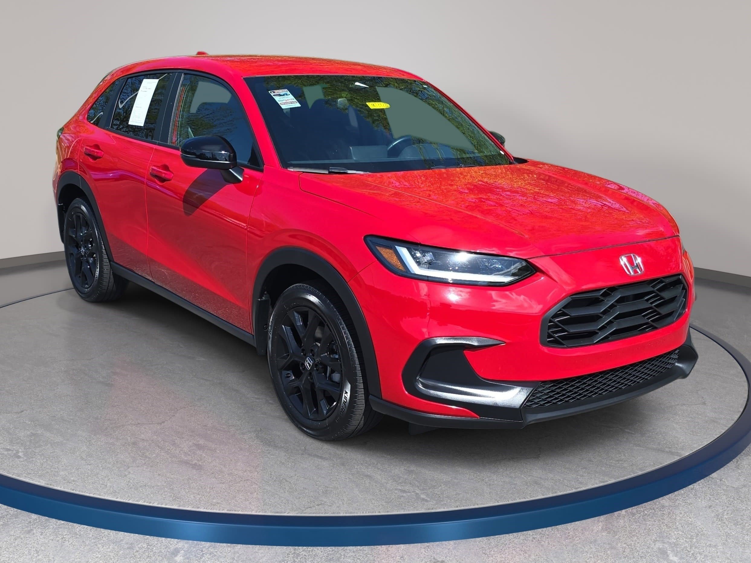 Used 2025 Honda HR-V Sport image 3