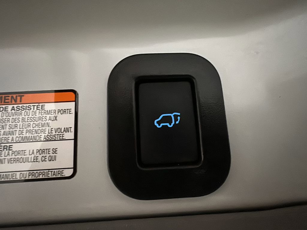 Used 2020 Toyota Sienna XLE w/ XLE Navigation Package AWD/4WD image 23