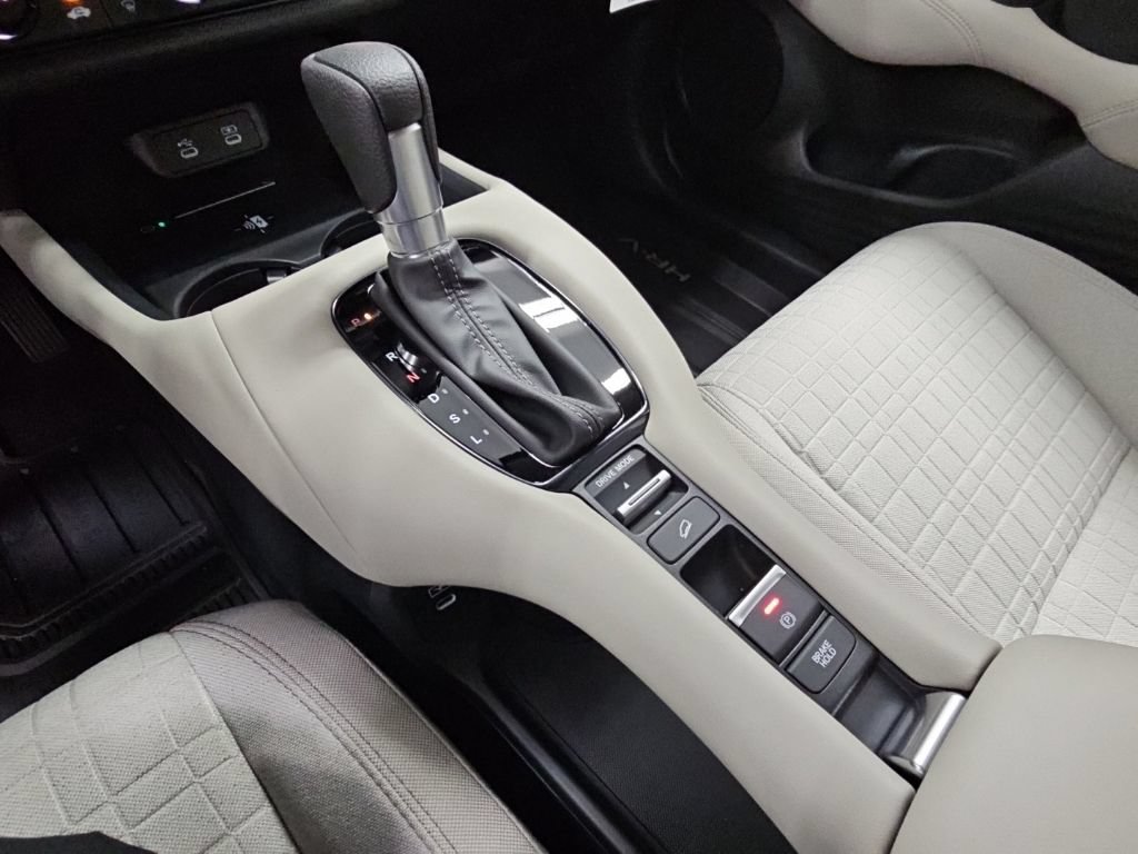 New 2027 Honda HR-V LX image 18