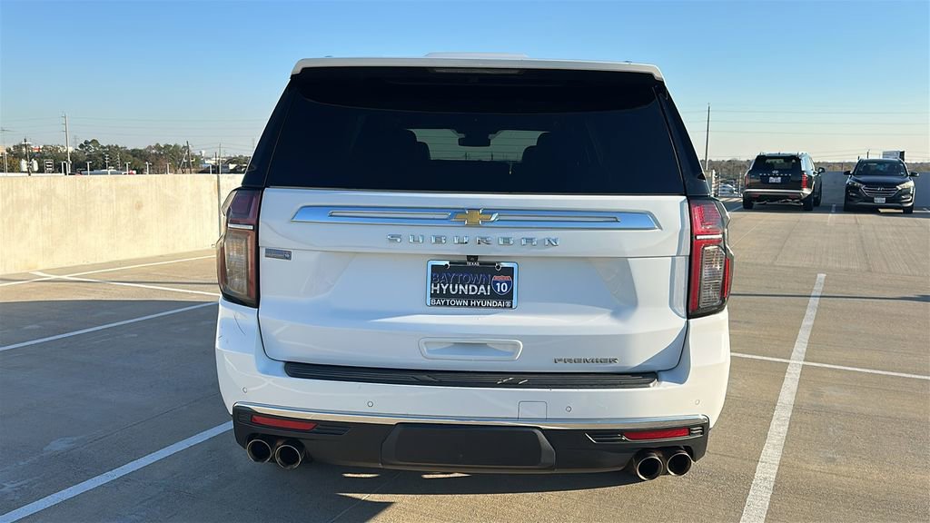 Used 2023 Chevrolet Suburban Premier image 11