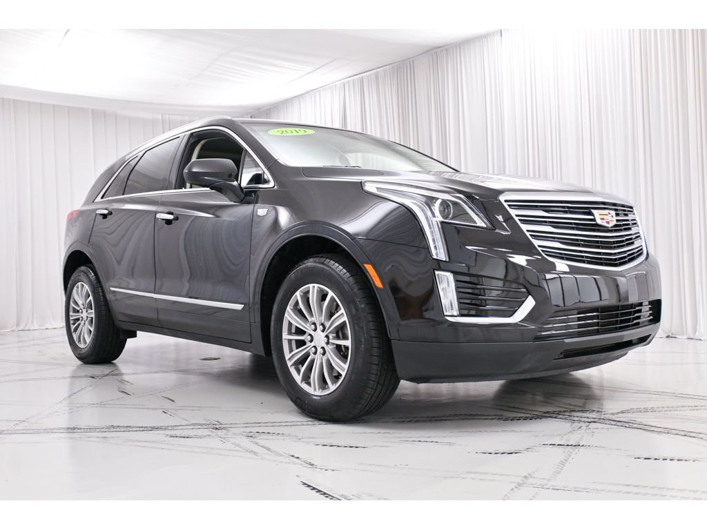 Used 2019 Cadillac XT5 Luxury FWD image 2